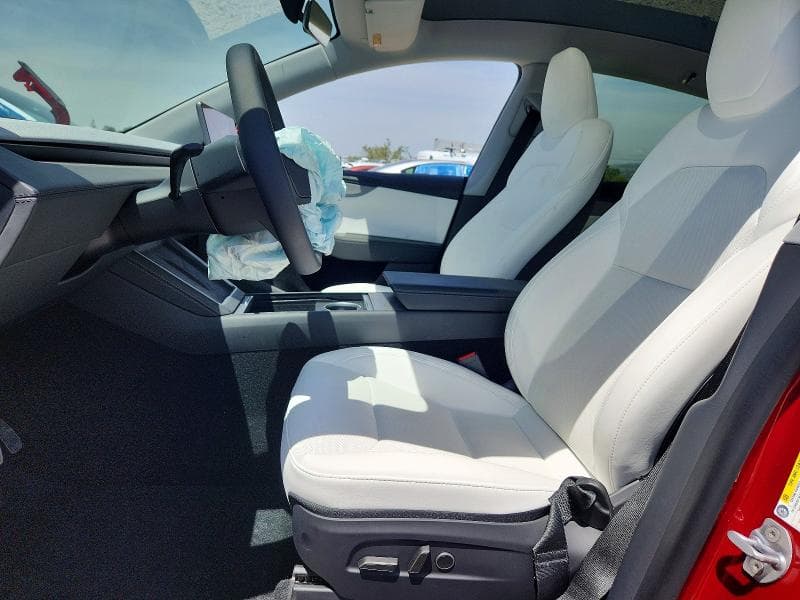 2026 TESLA MODEL Y 7