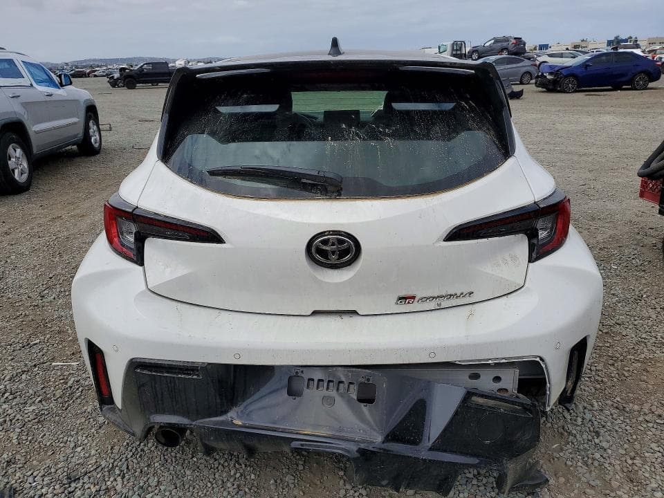 2026 TOYOTA GR COROLLA PREMIUM PLUS 6