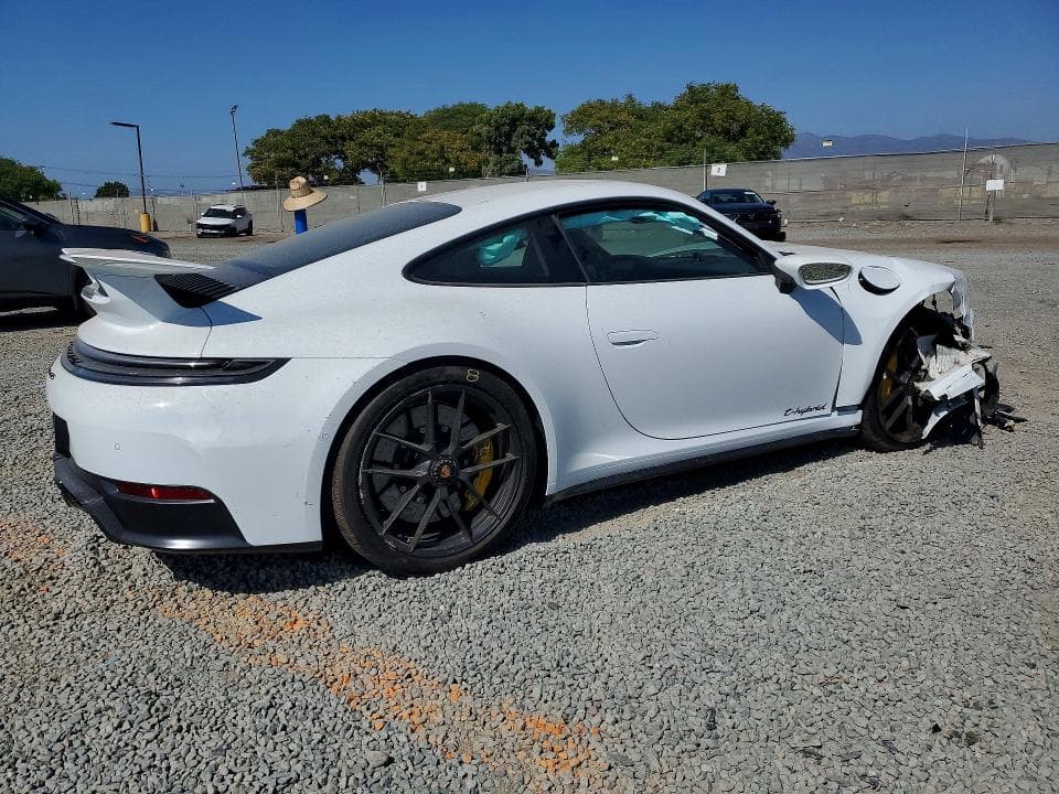 2026 PORSCHE 911 3