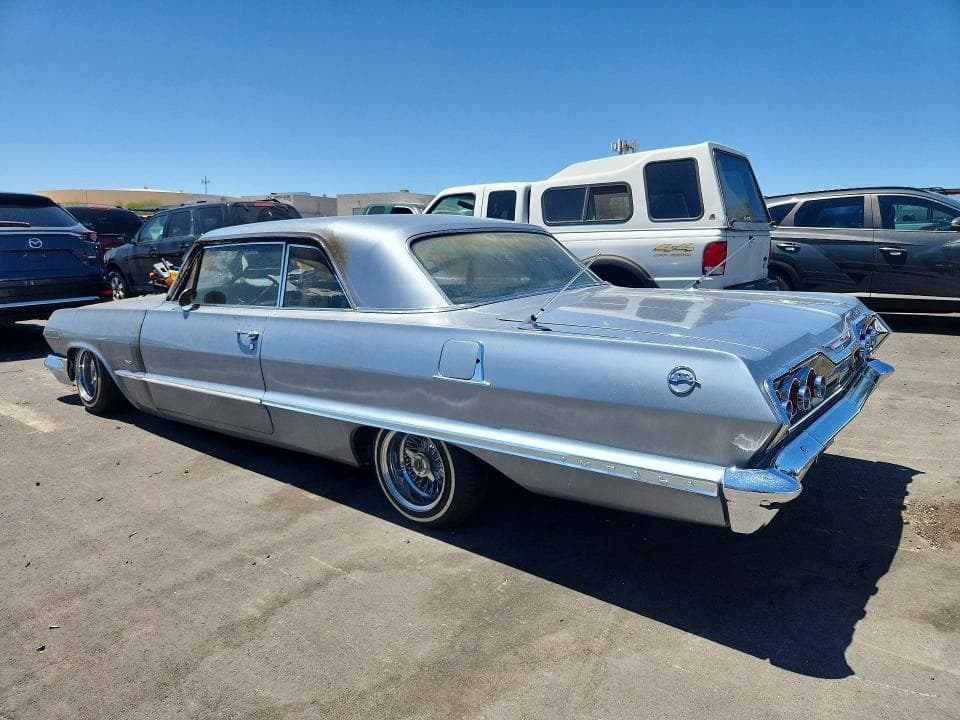 1963 CHEVROLET IMPALA 2