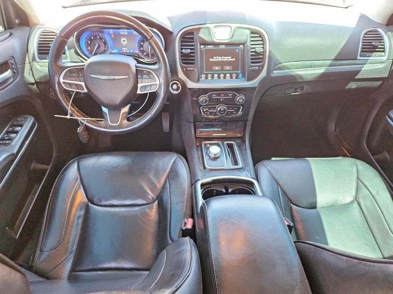2019 CHRYSLER 300 LIMITED 8