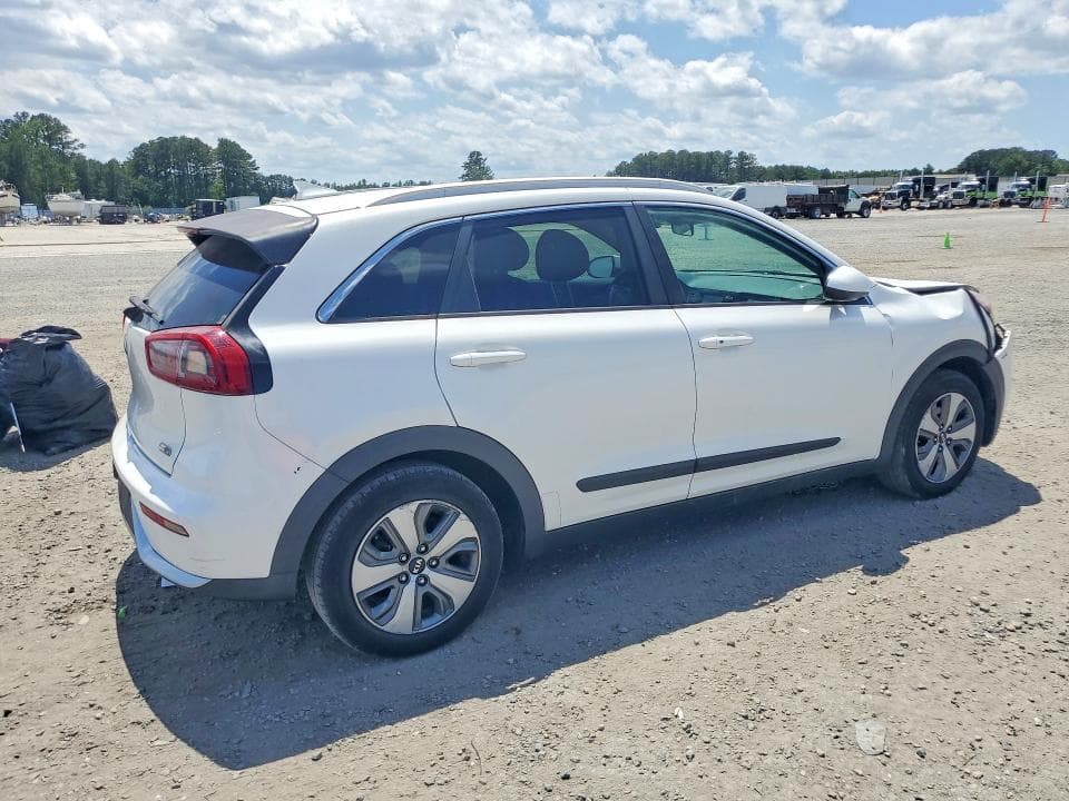 2019 KIA NIRO LX 3