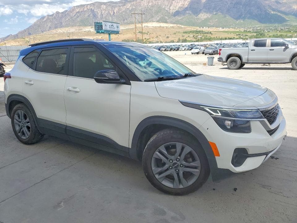2023 KIA SELTOS S 7