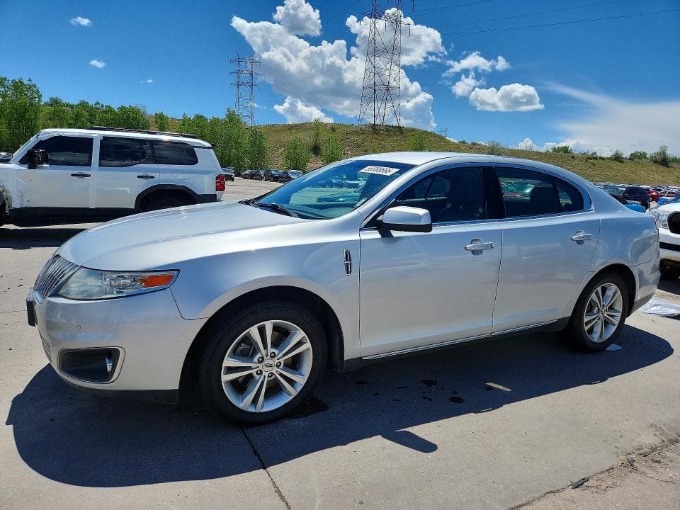 2010 LINCOLN MKS - 1