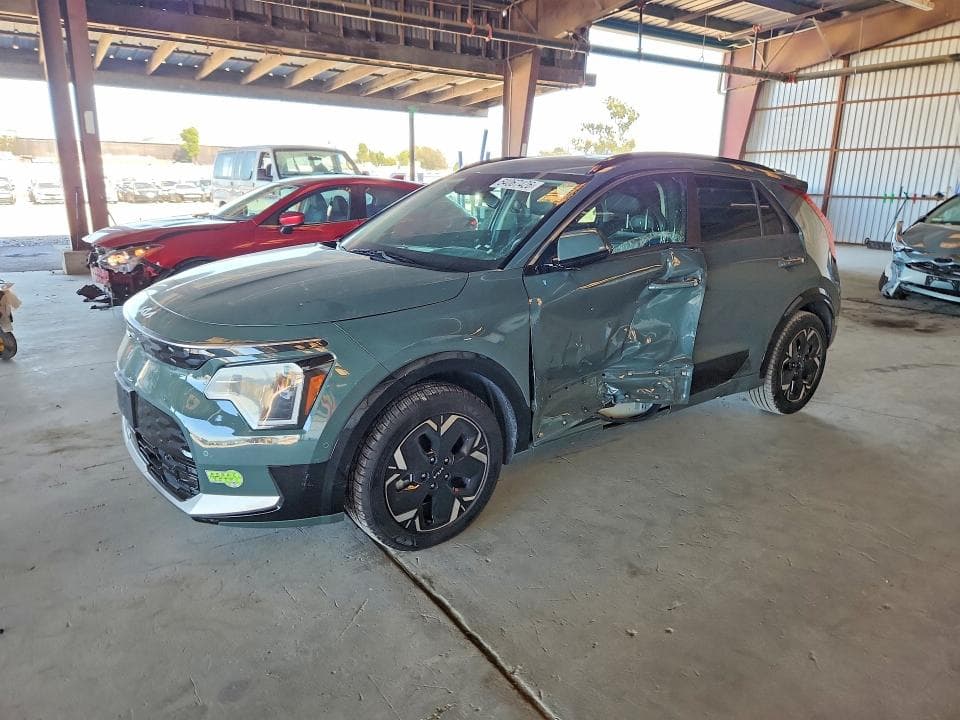 2023 KIA NIRO
