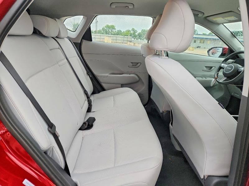 2025 HYUNDAI KONA SE 11