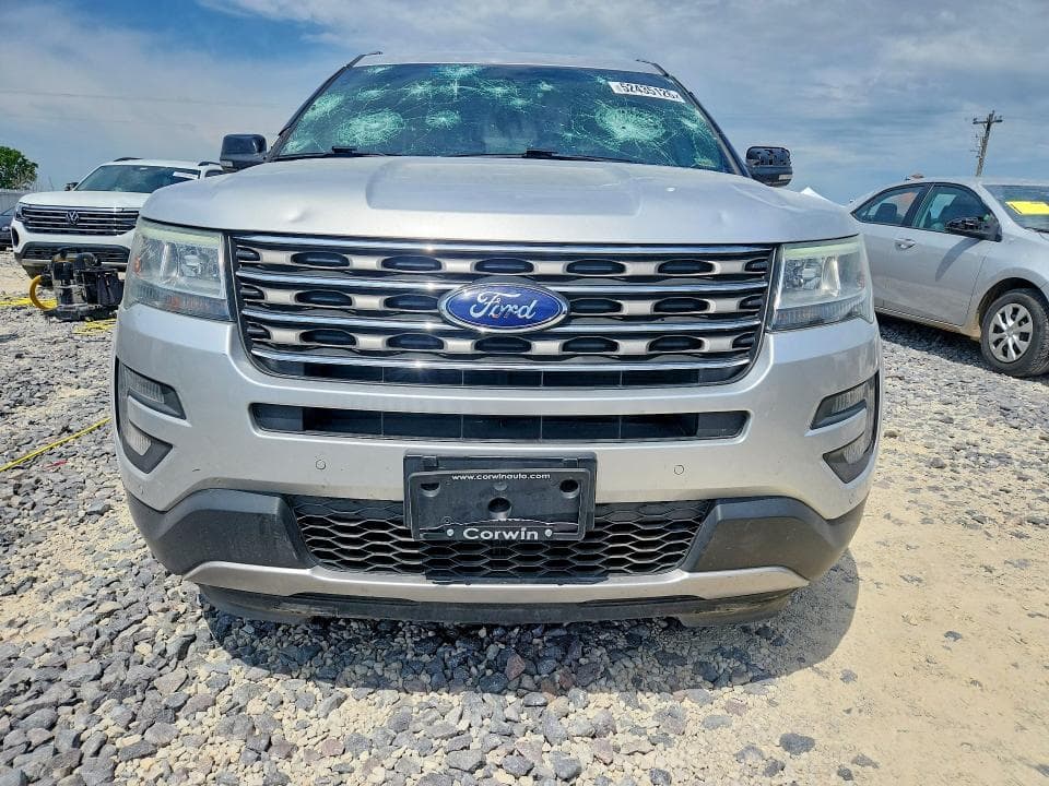 2017 FORD EXPLORER XLT 5