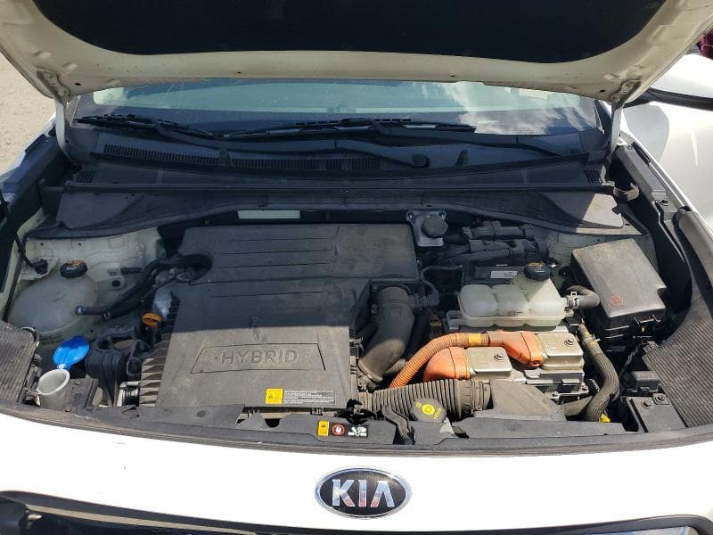 2019 KIA NIRO LX 12