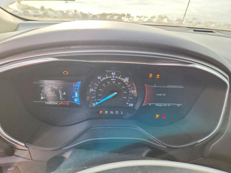 2020 FORD FUSION SE 9