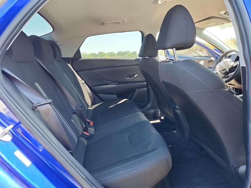 2022 HYUNDAI ELANTRA BLUE 10