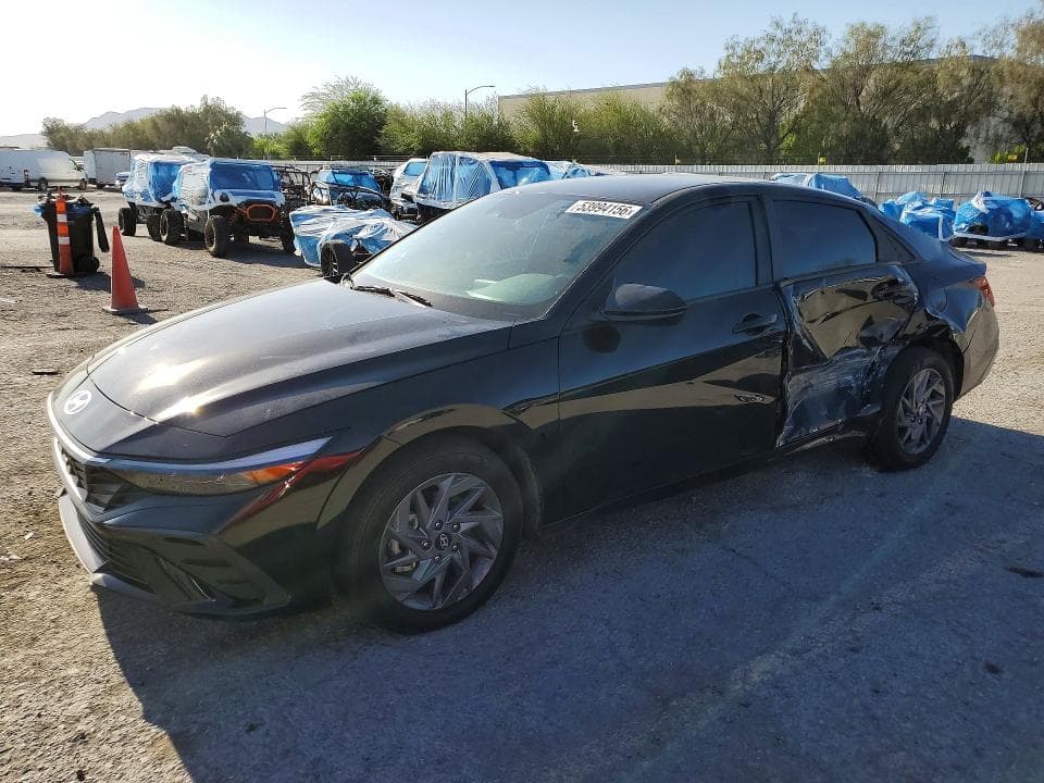 2024 HYUNDAI ELANTRA