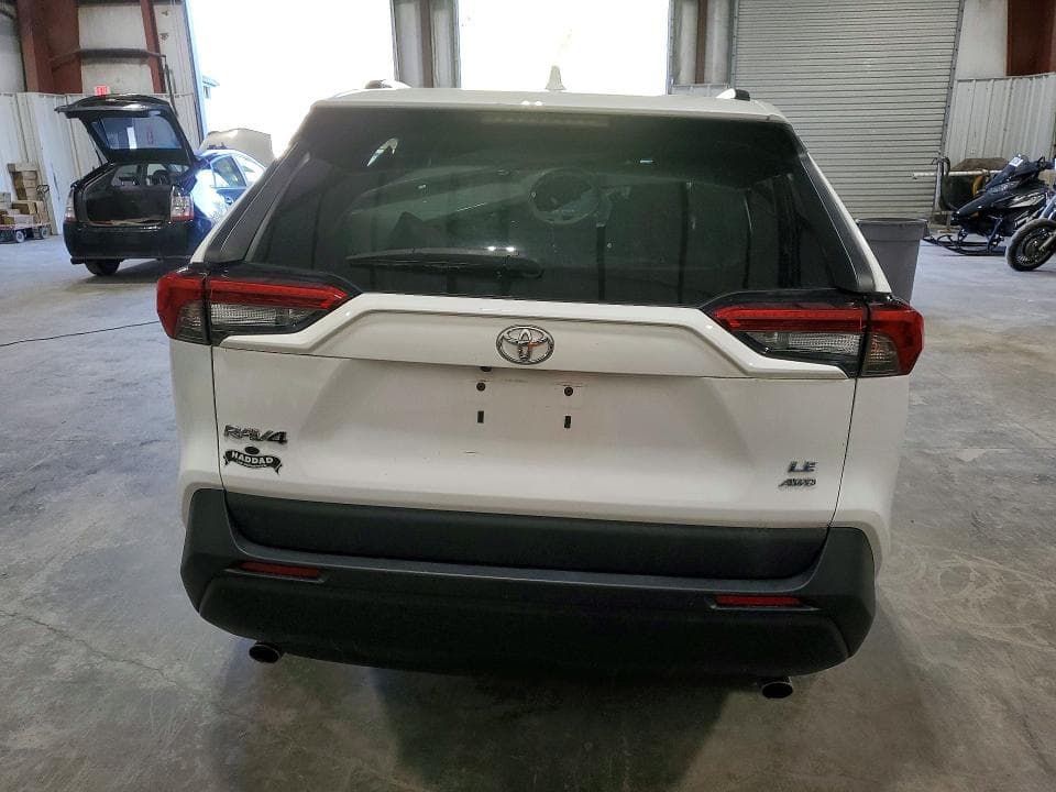 2021 TOYOTA RAV4 LE 6