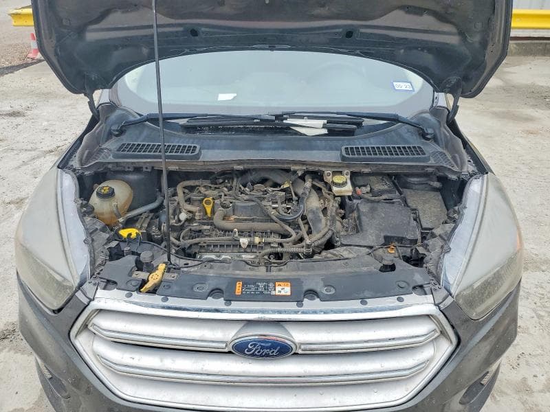 2019 FORD ESCAPE SE 11