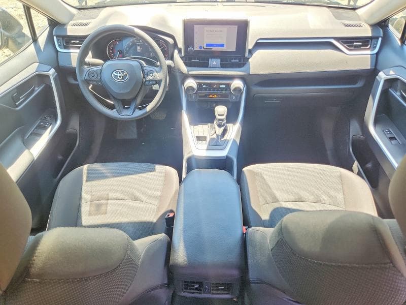 2025 TOYOTA RAV4 LE 8