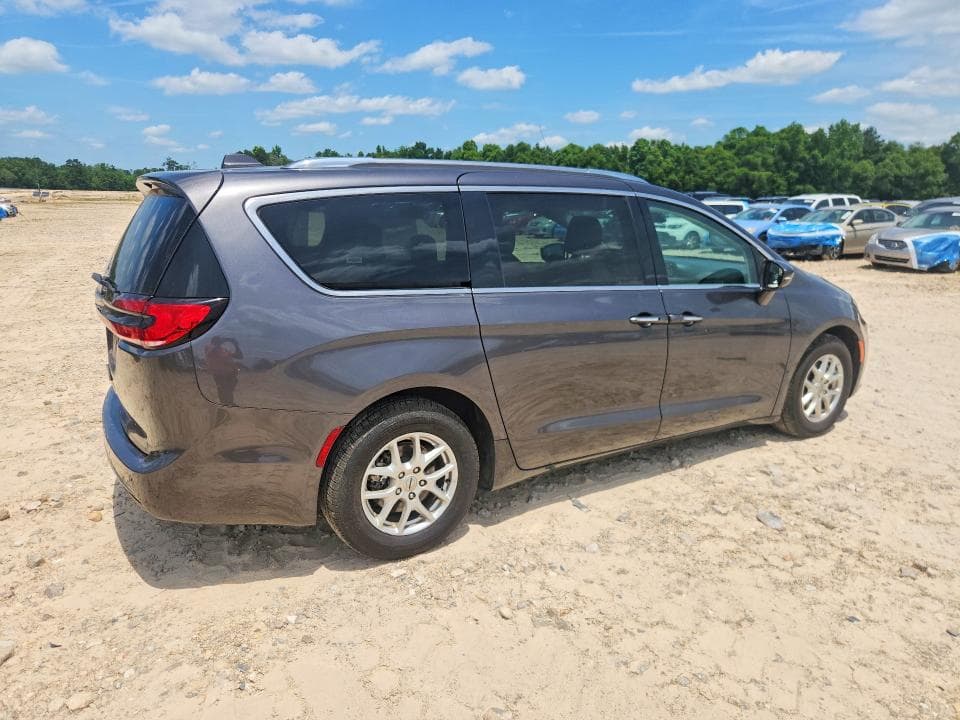 2021 CHRYSLER PACIFICA TOURING L 3