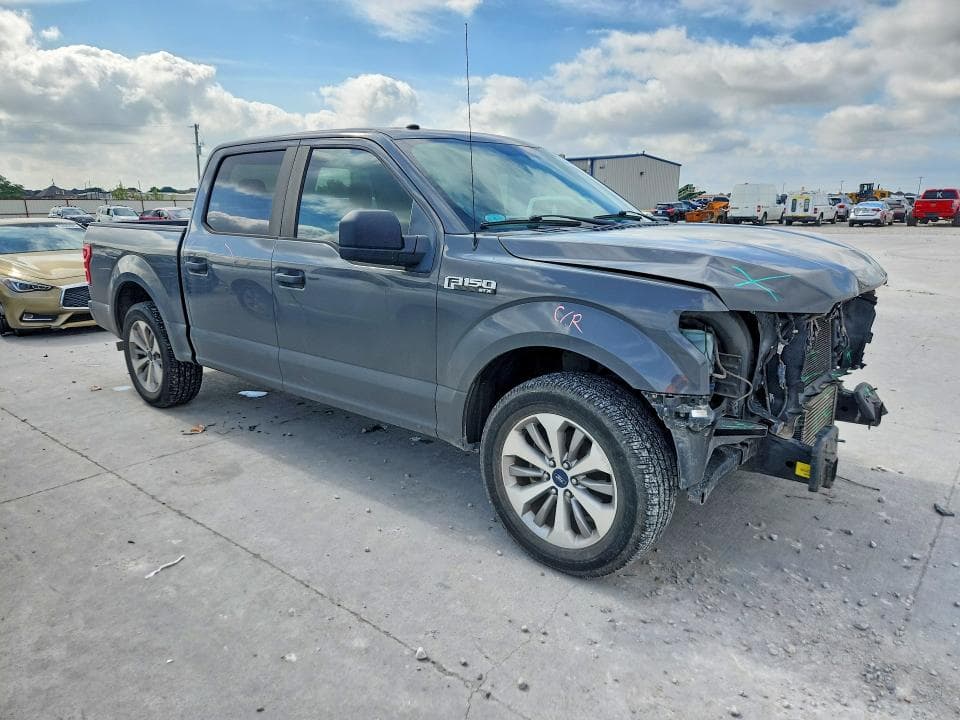 2018 FORD F150 SUPERCREW 4