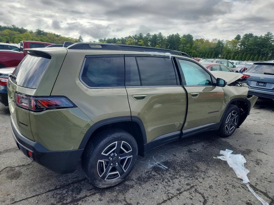 2026 JEEP CHEROKEE LAREDO 3