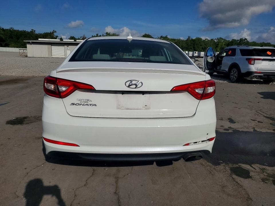 2017 HYUNDAI SONATA SE 6