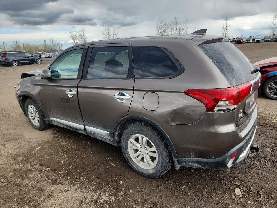 2017 MITSUBISHI OUTLANDER ES 2