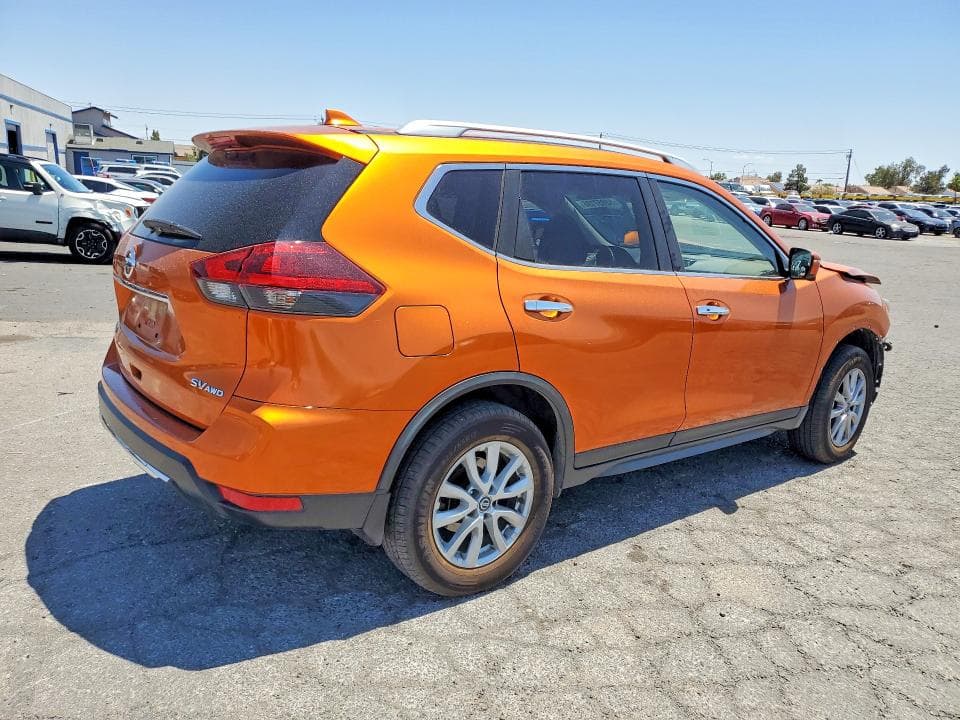 2018 NISSAN ROGUE SV 3