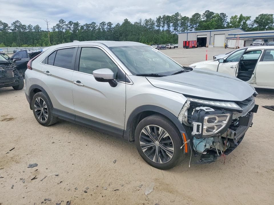 2022 MITSUBISHI ECLIPSE CROSS SE 4