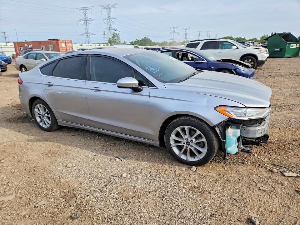 2020 FORD FUSION SE 4