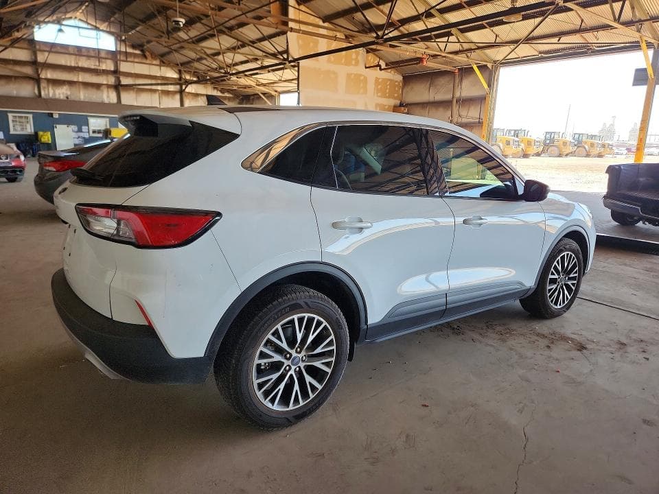 2022 FORD ESCAPE SE 3