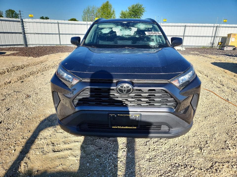 2021 TOYOTA RAV4 LE 5