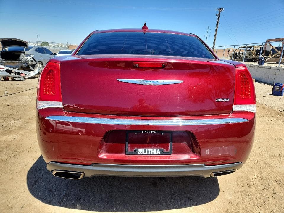 2019 CHRYSLER 300 LIMITED 6