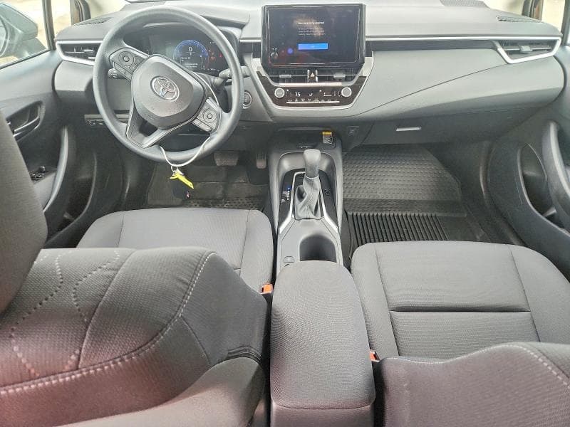2026 TOYOTA COROLLA LE 8
