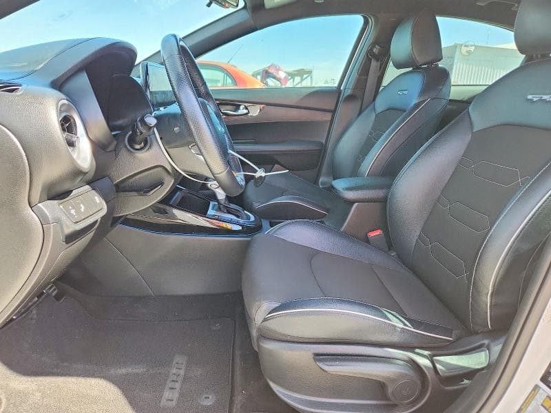 2023 KIA FORTE GT LINE 7