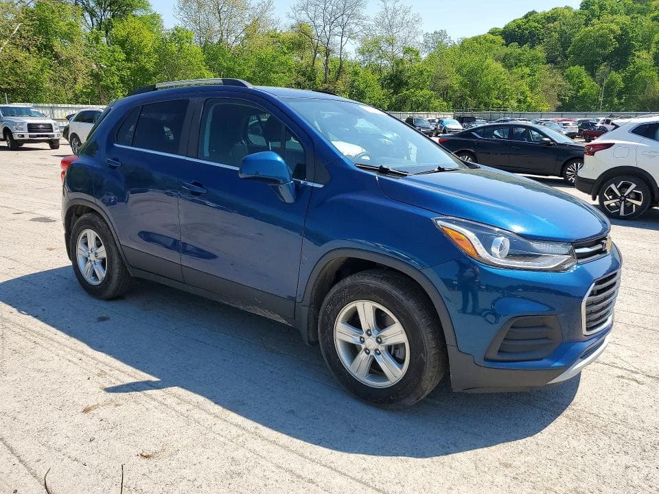 2020 CHEVROLET TRAX 1LT 4
