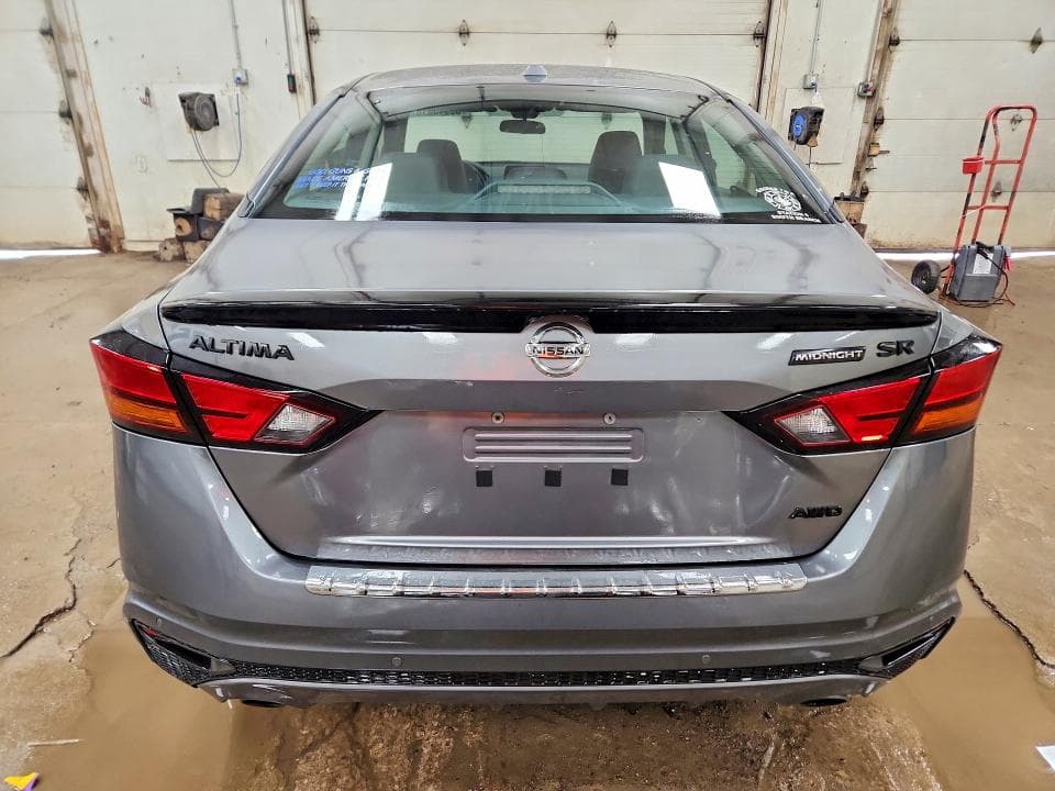 2022 NISSAN ALTIMA SR 6