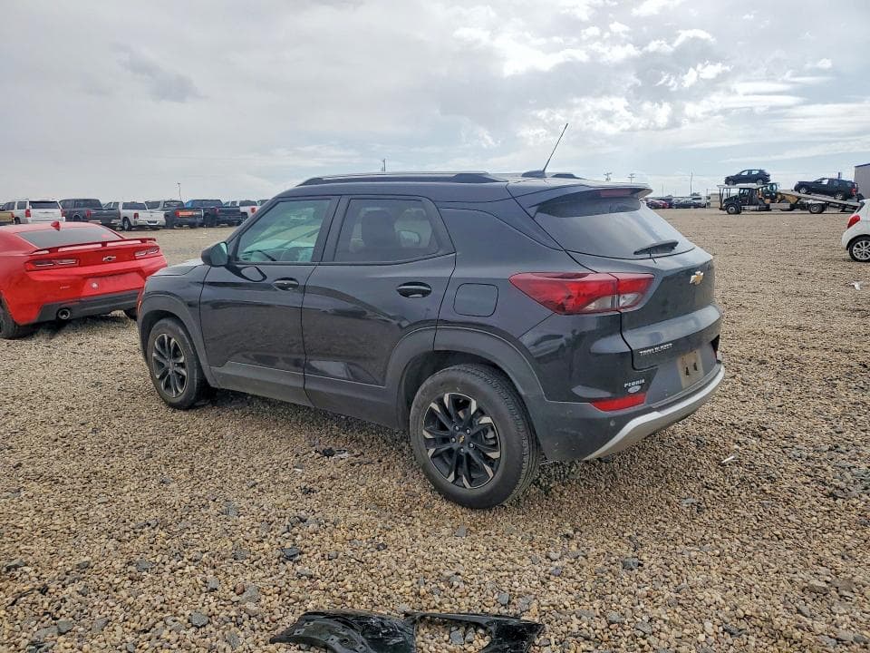 2022 CHEVROLET TRAILBLAZER LT 2
