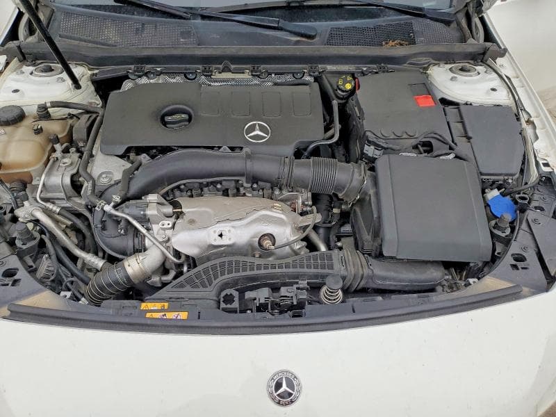 2019 MERCEDES-BENZ A 220 11