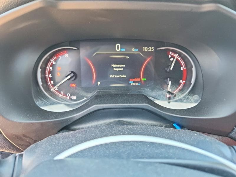 2024 TOYOTA RAV4 XLE 9