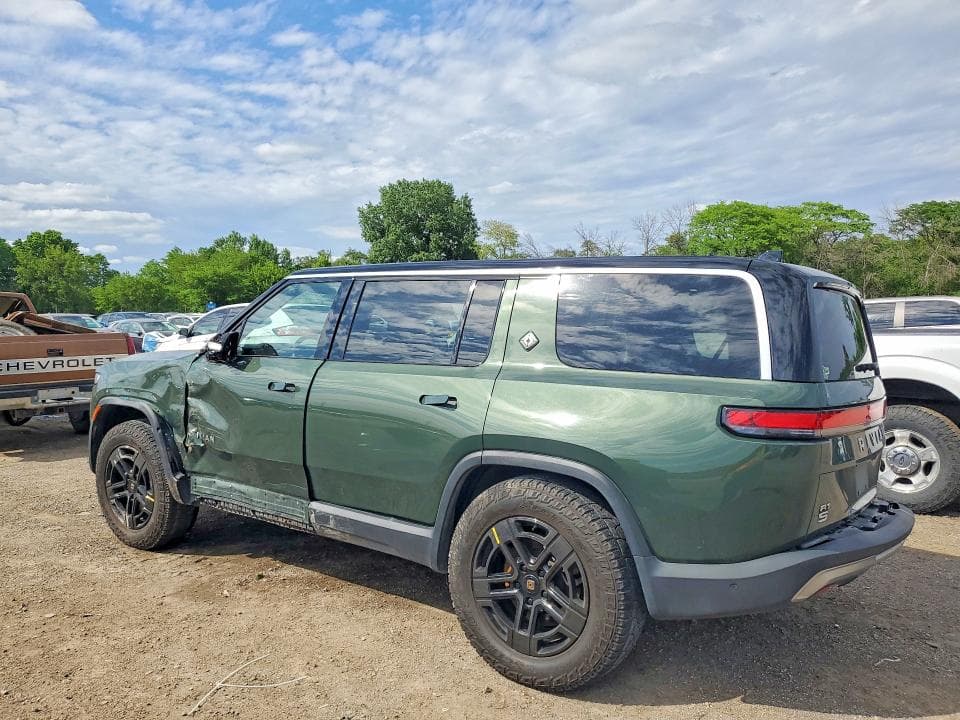 2024 RIVIAN R1S ADVENTURE 3