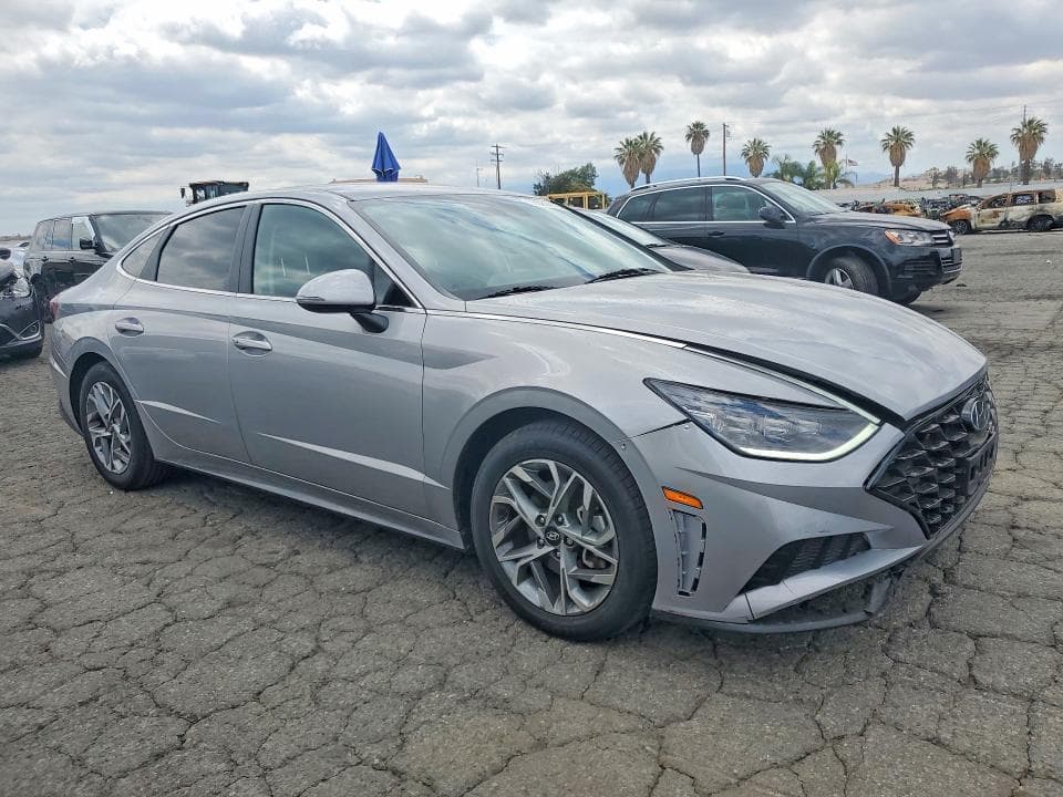 2023 HYUNDAI SONATA SEL 4