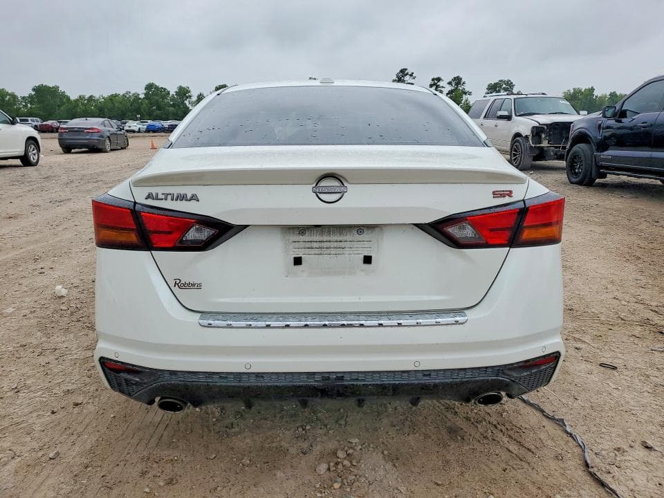 2023 NISSAN ALTIMA SR 6