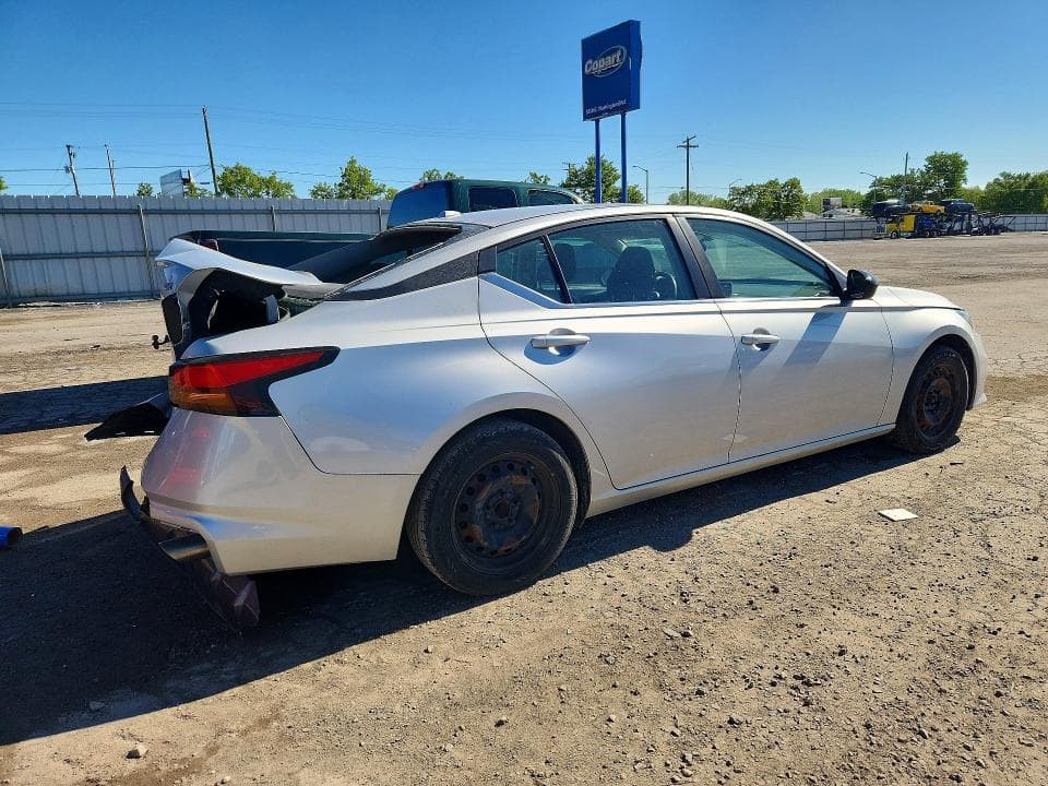 2019 NISSAN ALTIMA SR 3