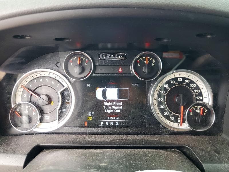 2017 RAM 1500 SLT 9