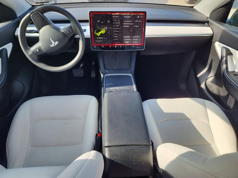 2022 TESLA MODEL Y 8