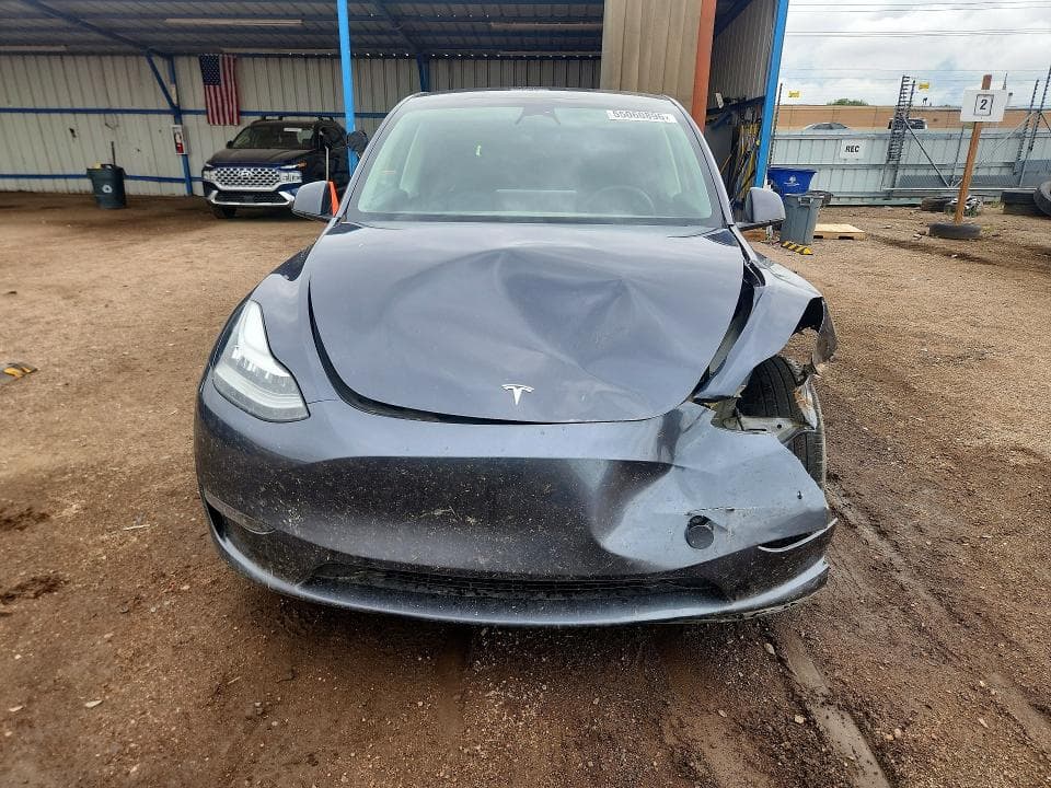 2023 TESLA MODEL Y 5