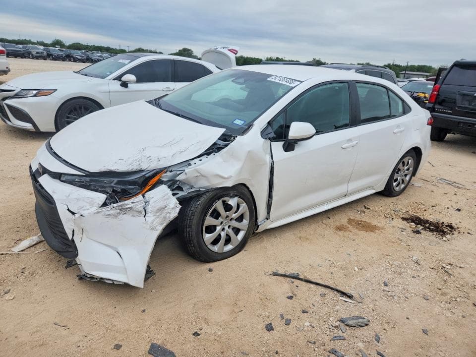 2024 TOYOTA COROLLA LE - 1