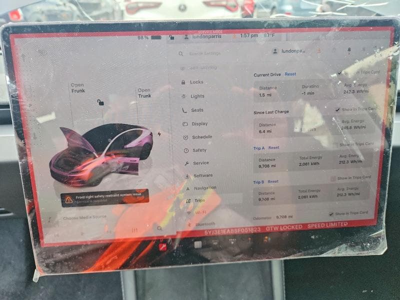 2025 TESLA MODEL 3 9
