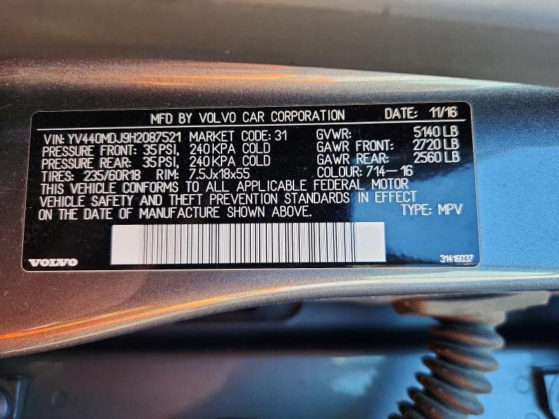 2017 VOLVO XC60 13