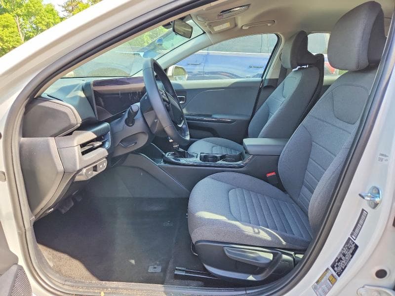 2025 KIA K4 EX 7