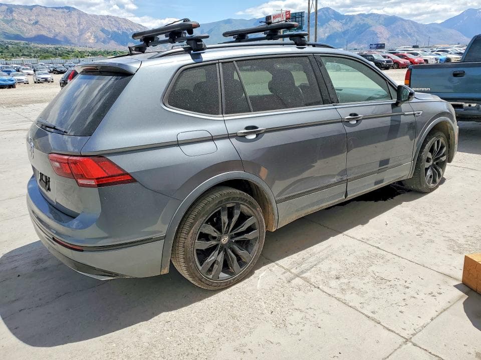 2021 VOLKSWAGEN TIGUAN SE 3