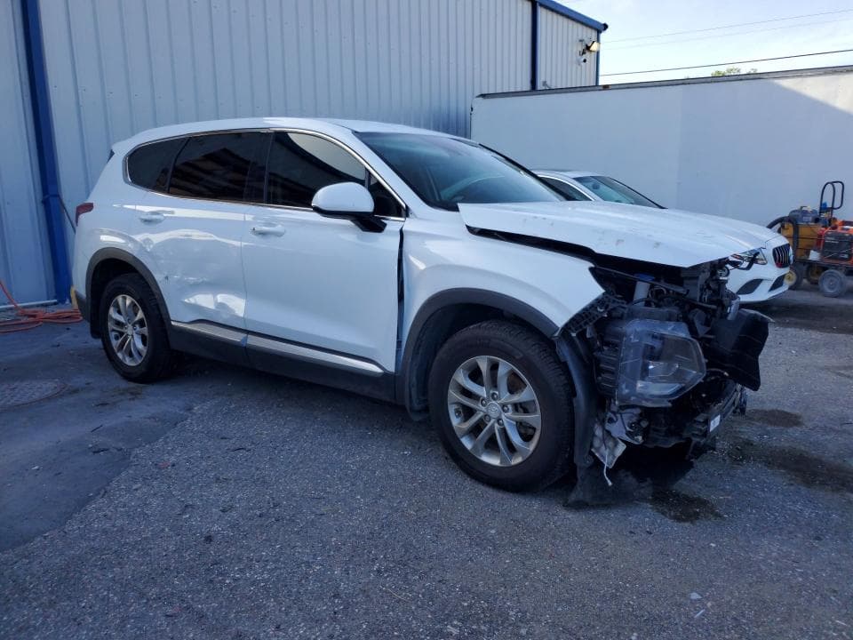 2020 HYUNDAI SANTA FE SEL 4