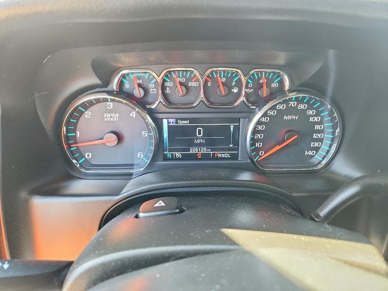 2018 GMC YUKON 9